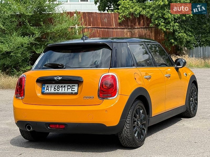 Хетчбек MINI Cooper 2016 в Дніпрі