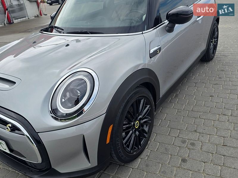 Хэтчбек MINI Cooper 2023 в Яворове