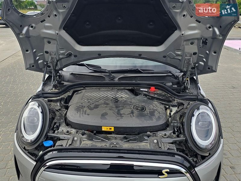 Хэтчбек MINI Cooper 2023 в Яворове