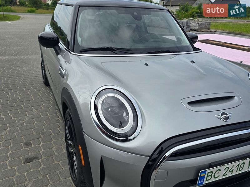 Хэтчбек MINI Cooper 2023 в Яворове
