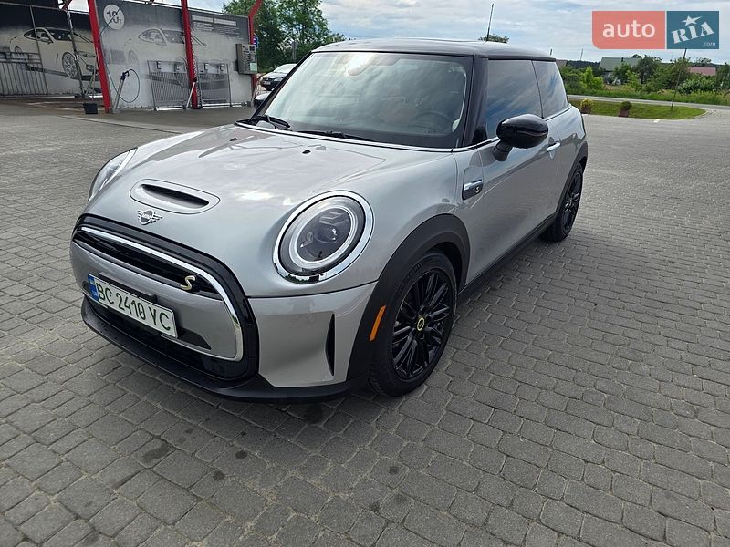 Хэтчбек MINI Cooper 2023 в Яворове