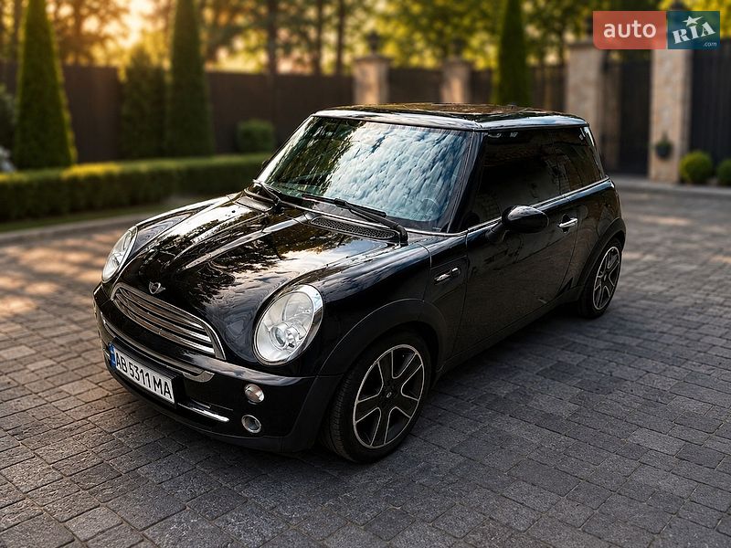 MINI Cooper 2004