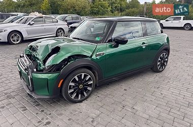Хэтчбек MINI Cooper 2024 в Львове