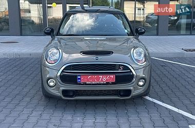 Хэтчбек MINI Cooper 2018 в Виноградове