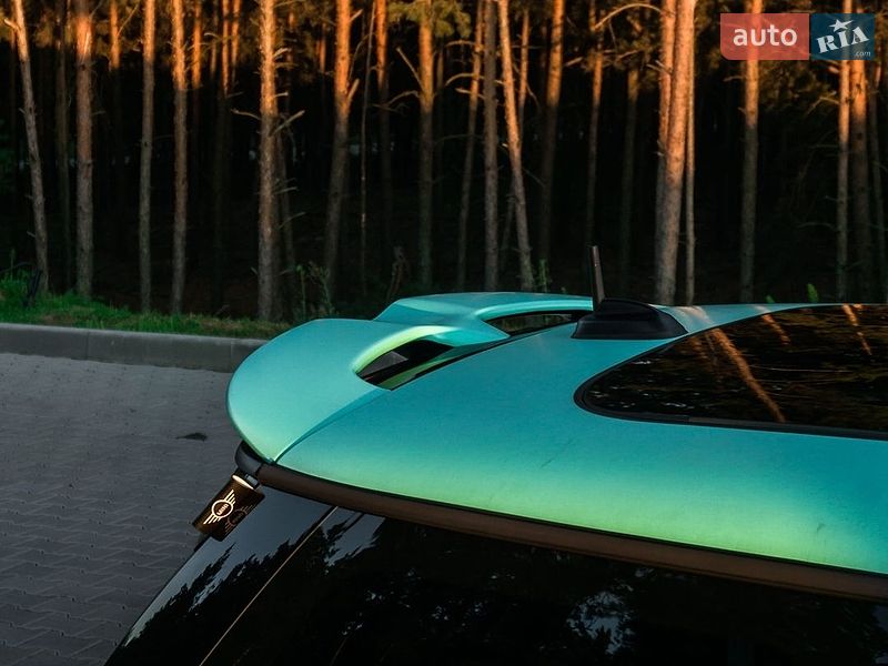 Хэтчбек MINI Cooper 2015 в Вышгороде