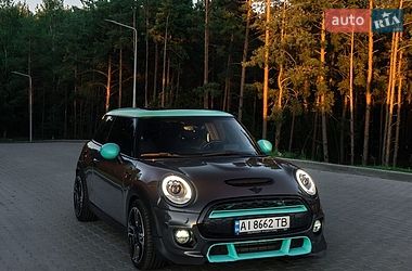 Хэтчбек MINI Cooper 2015 в Вышгороде