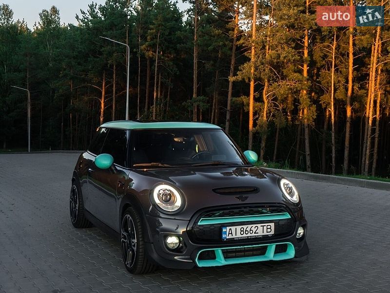 Хэтчбек MINI Cooper 2015 в Вышгороде