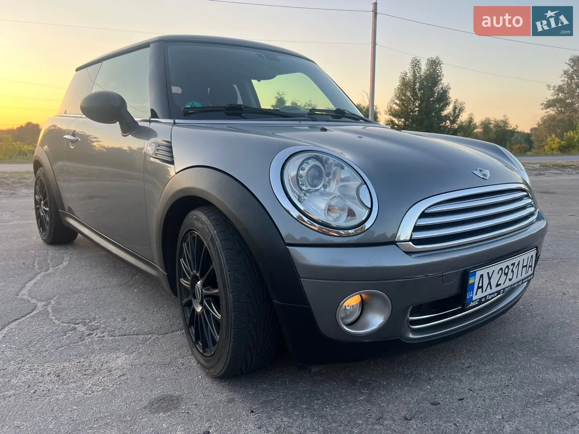 2010 MINI Cooper - мініатюра 2
