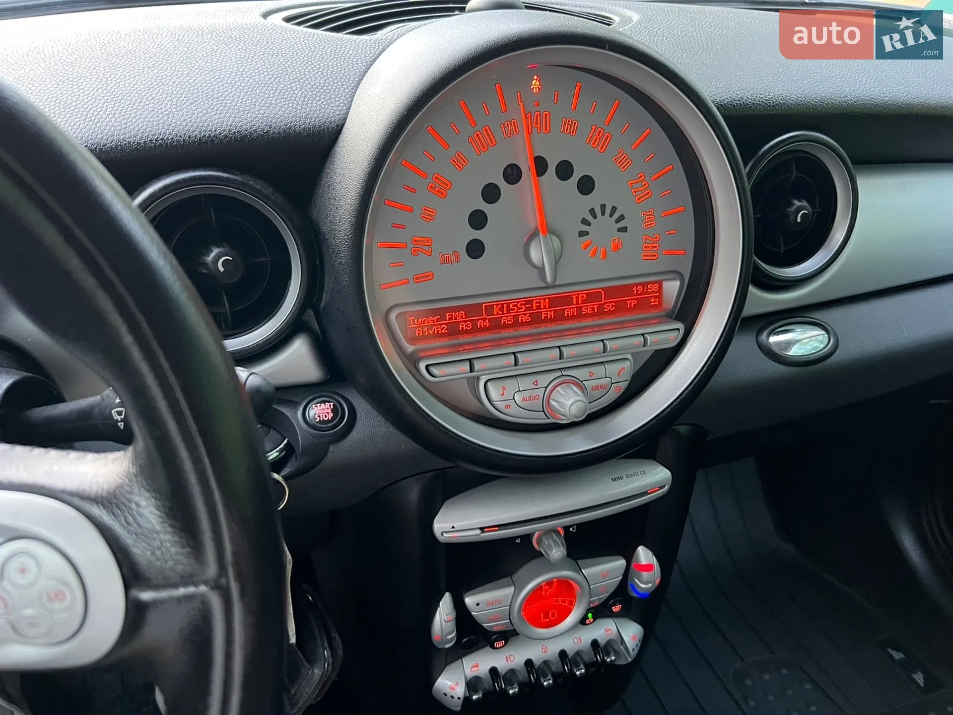 2010 MINI Cooper - мініатюра 6