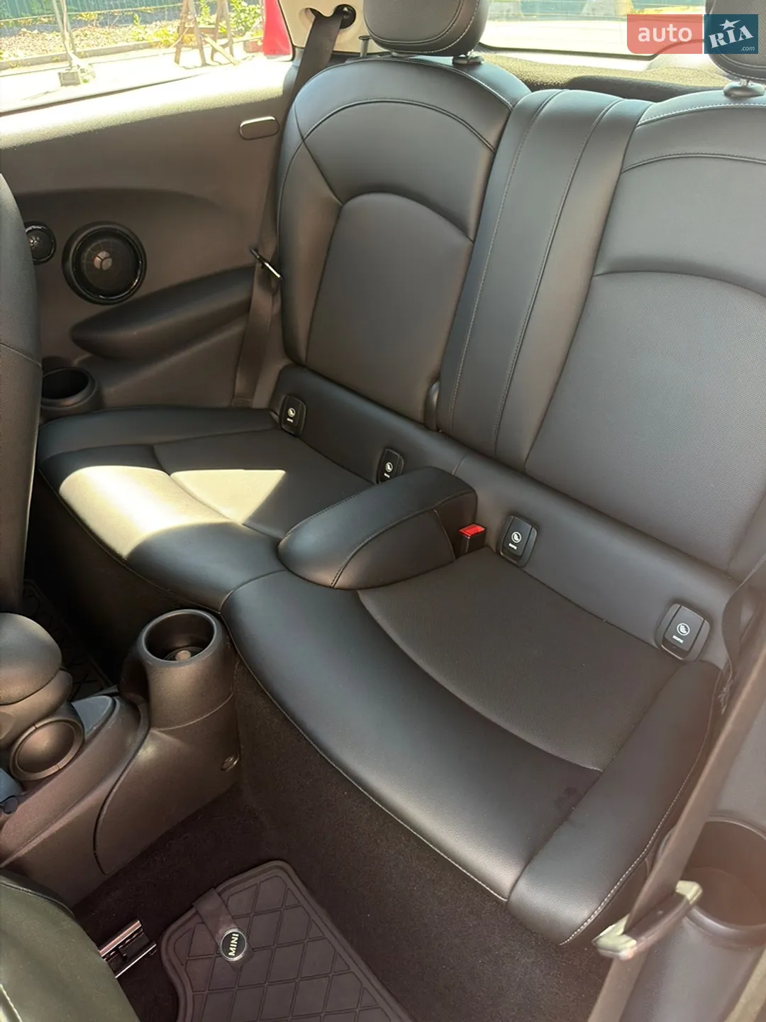 2015 MINI Cooper - мініатюра 18