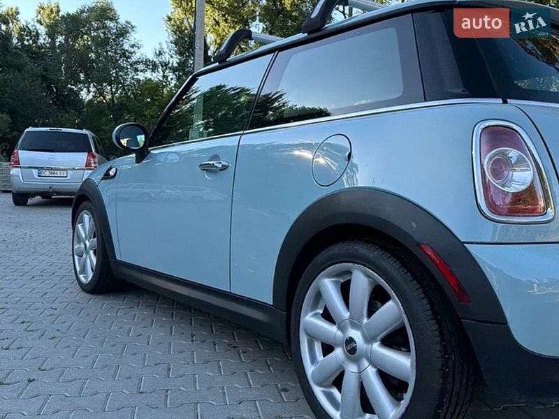 Хэтчбек MINI Cooper 2013 в Дрогобыче