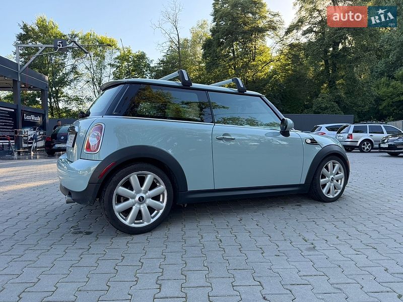 Хэтчбек MINI Cooper 2013 в Дрогобыче
