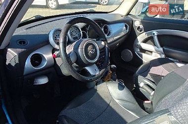 Хетчбек MINI Cooper 2005 в Южному фото 6 Хетчбек MINI Cooper 2005 в Южному