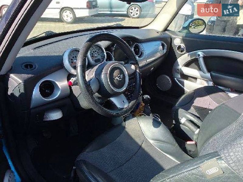 Хетчбек MINI Cooper 2005 в Южному фото 6 Хетчбек MINI Cooper 2005 в Южному