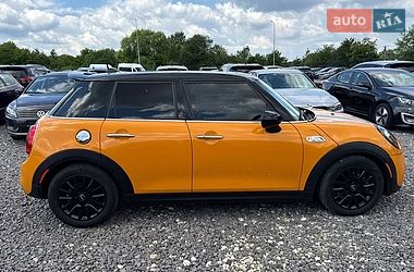 Хэтчбек MINI Cooper 2016 в Львове
