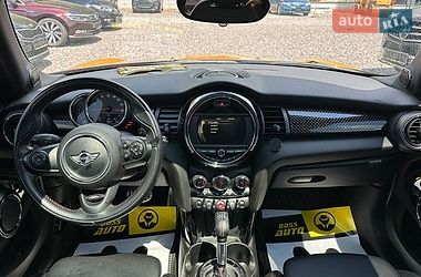 Хэтчбек MINI Cooper 2016 в Львове