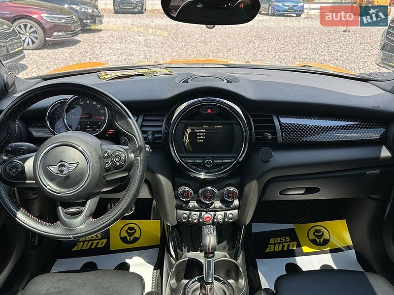 Хэтчбек MINI Cooper 2016 в Львове