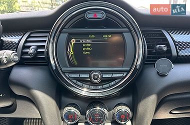 Хэтчбек MINI Cooper 2016 в Львове