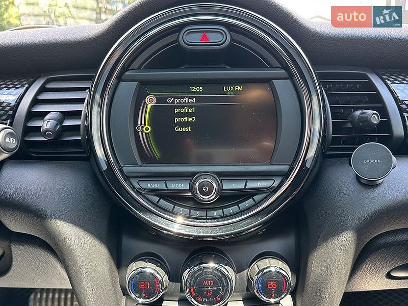 Хэтчбек MINI Cooper 2016 в Львове