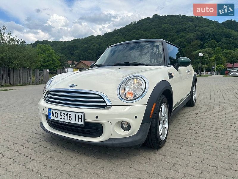 MINI Cooper 2013