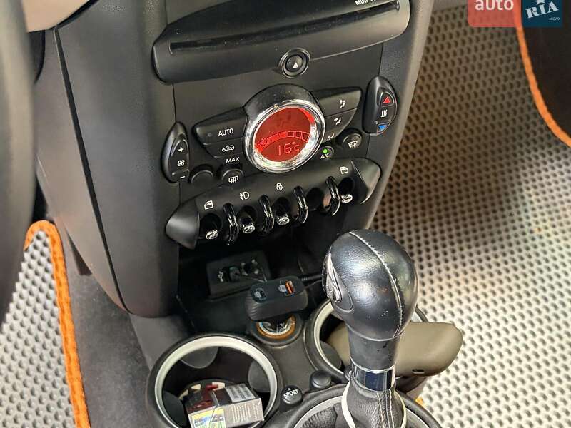 Хэтчбек MINI Cooper 2013 в Киеве