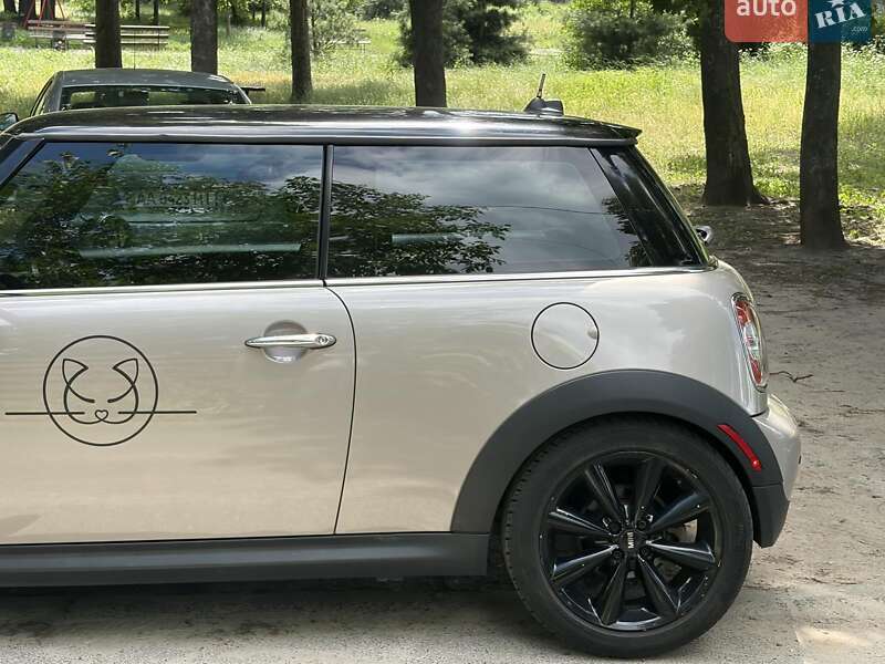 Хэтчбек MINI Cooper 2013 в Киеве