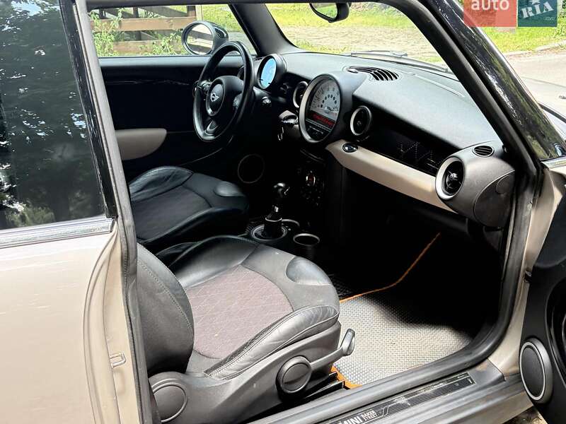Хэтчбек MINI Cooper 2013 в Киеве