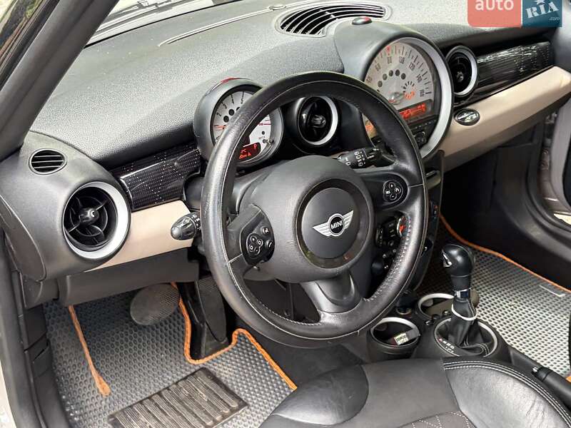 Хэтчбек MINI Cooper 2013 в Киеве