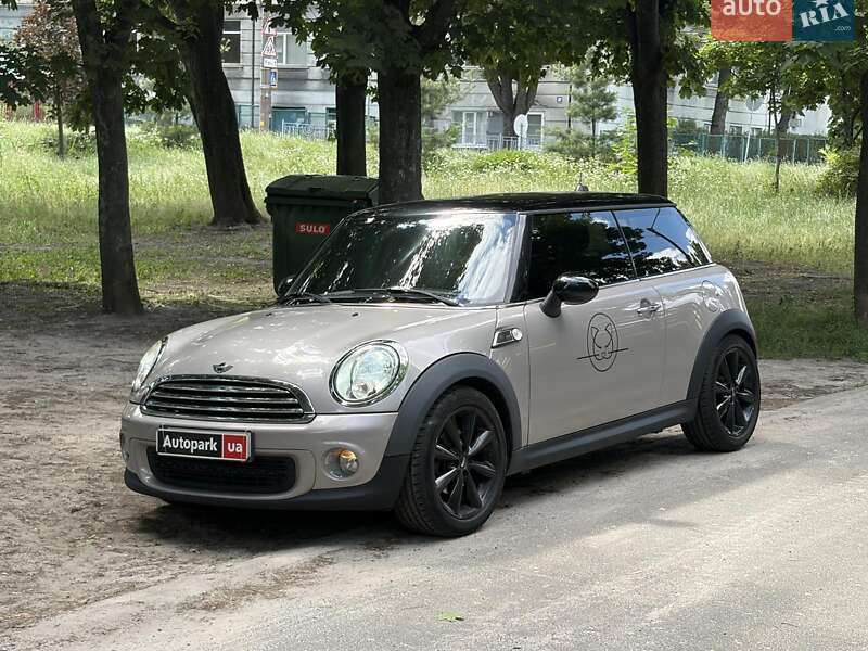 MINI Cooper 2013