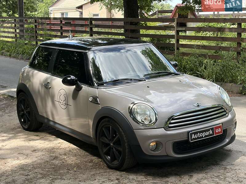 Хэтчбек MINI Cooper 2013 в Киеве