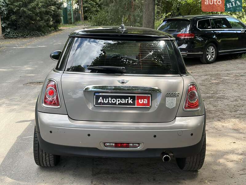 Хэтчбек MINI Cooper 2013 в Киеве