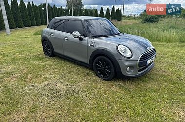 Хетчбек MINI Cooper 2016 в Броварах