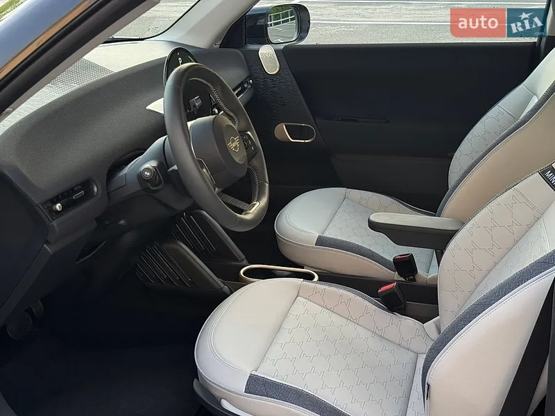 MINI Cooper 2024 VIN WMW11GC090TA65045 фото оголошення 40 з 76
