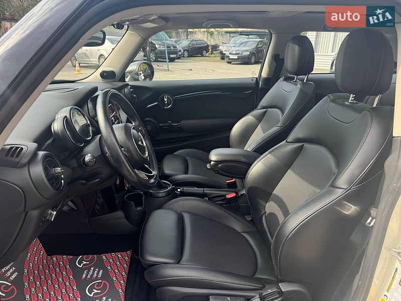 Хэтчбек MINI Cooper 2015 в Киеве