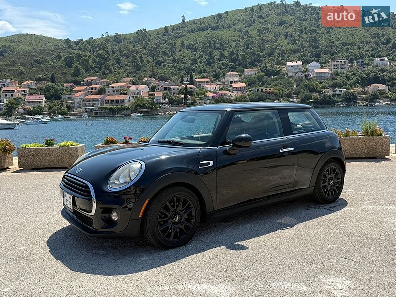 MINI Cooper 2019