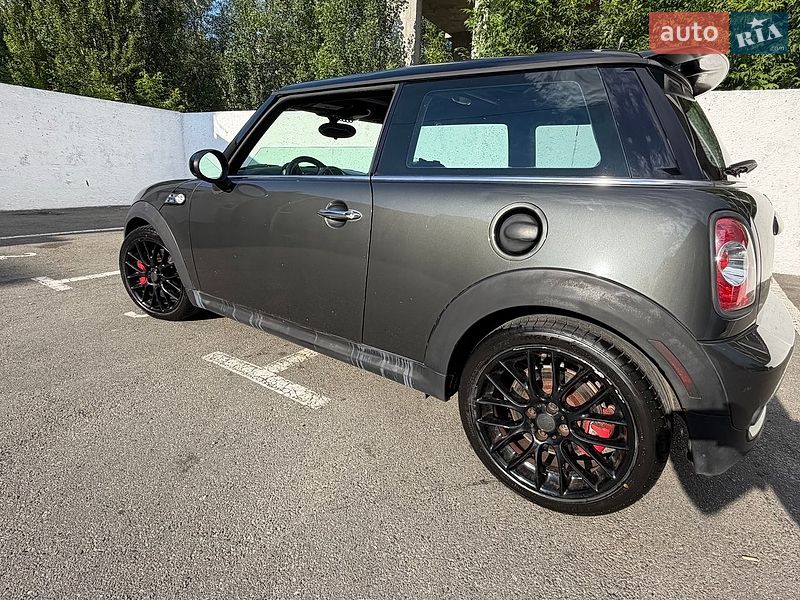Хэтчбек MINI Cooper 2010 в Киеве