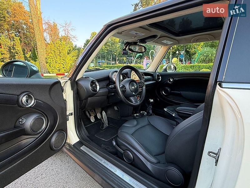 Хэтчбек MINI Cooper 2013 в Харькове