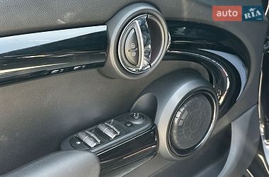 Хэтчбек MINI Cooper 2017 в Ивано-Франковске фото 12 Хэтчбек MINI Cooper 2017 в Ивано-Франковске