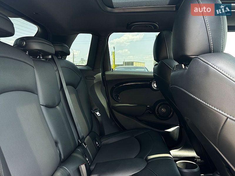 Хэтчбек MINI Cooper 2017 в Ивано-Франковске фото 28 Хэтчбек MINI Cooper 2017 в Ивано-Франковске