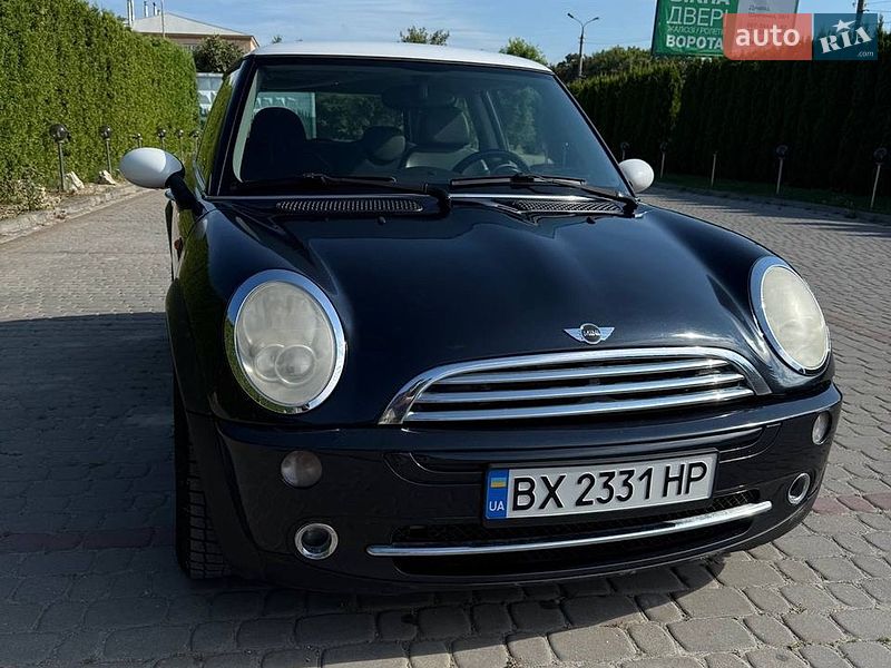 Хэтчбек MINI Cooper 2004 в Дунаевцах