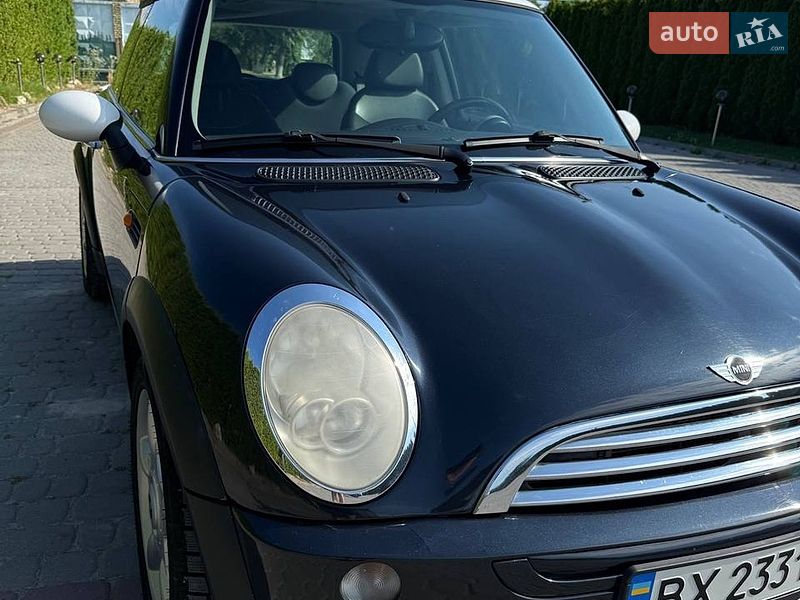 Хэтчбек MINI Cooper 2004 в Дунаевцах