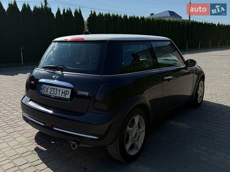 Хэтчбек MINI Cooper 2004 в Дунаевцах