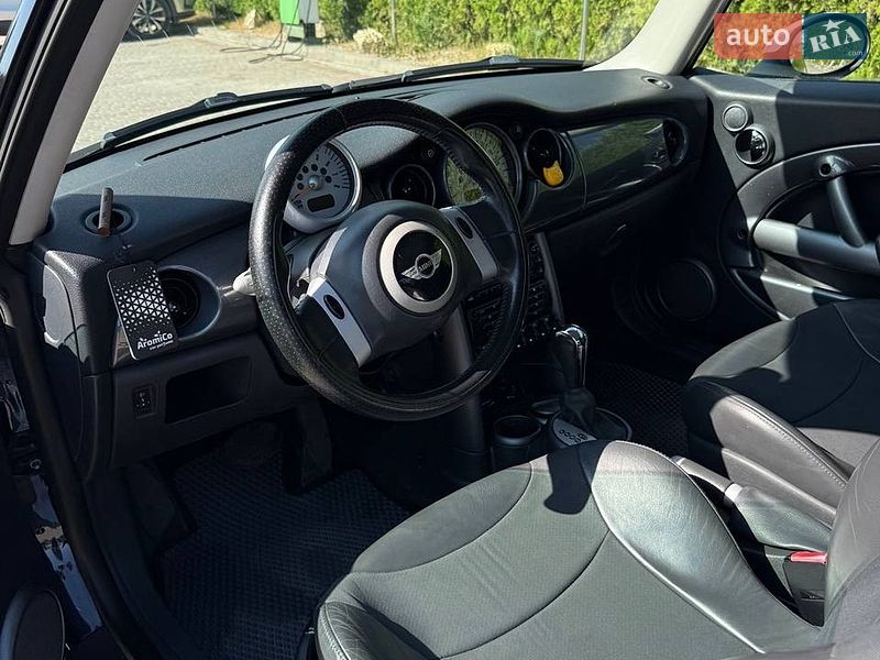 Хэтчбек MINI Cooper 2004 в Дунаевцах