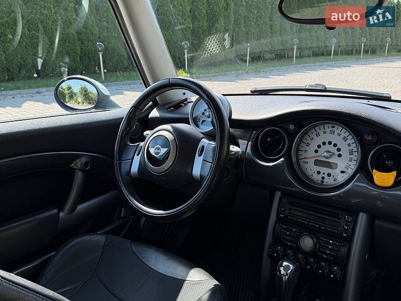 Хэтчбек MINI Cooper 2004 в Дунаевцах