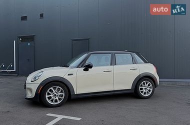 Хэтчбек MINI Cooper 2017 в Киеве