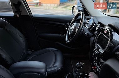 Хэтчбек MINI Cooper 2017 в Киеве