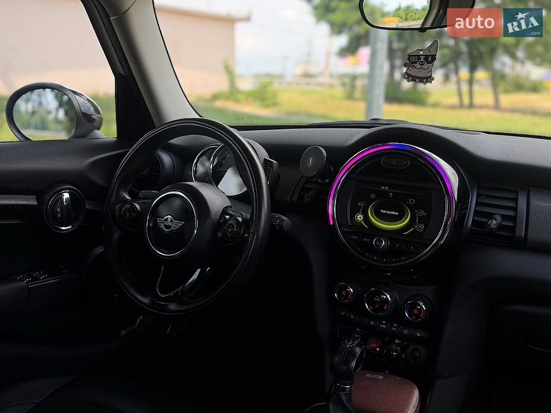 Хетчбек MINI Cooper 2017 в Києві фото 36 Хетчбек MINI Cooper 2017 в Києві