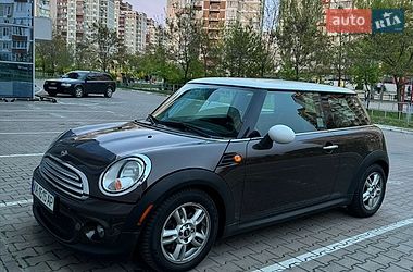 Хетчбек MINI Cooper 2010 в Києві