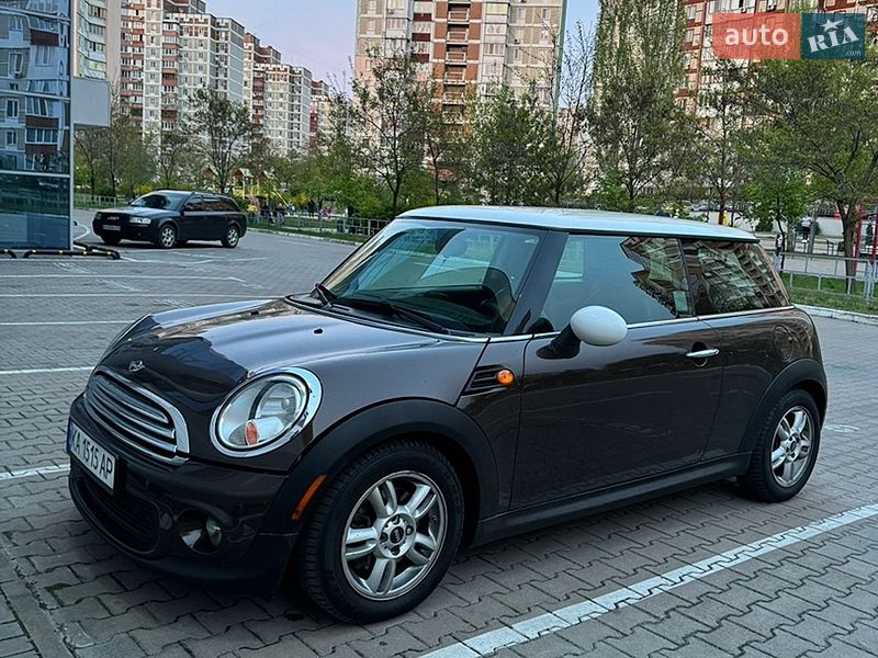 Хетчбек MINI Cooper 2010 в Києві