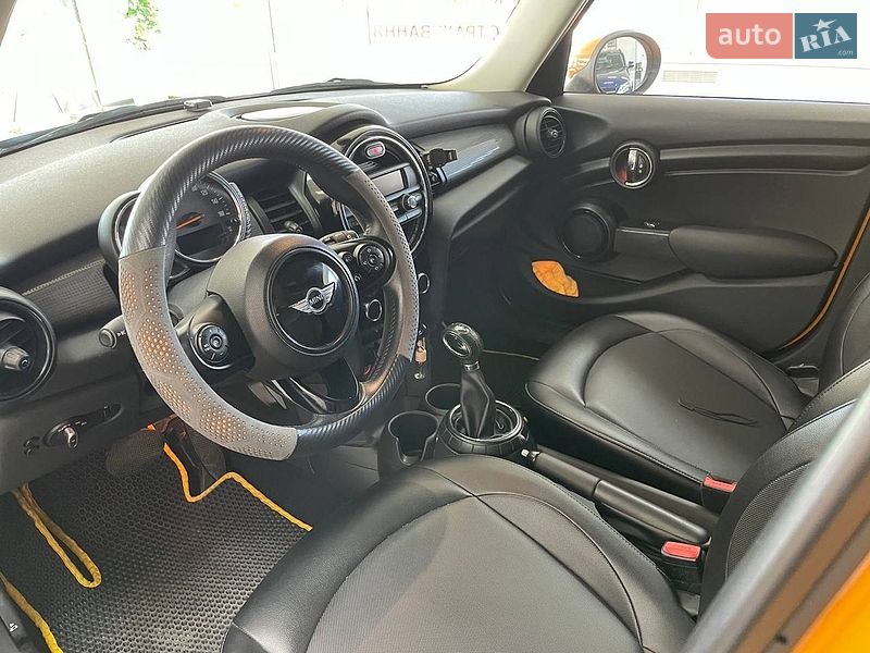 Хэтчбек MINI Cooper 2015 в Киеве